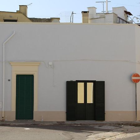 Marinella Vila Campi Salentina Exterior foto
