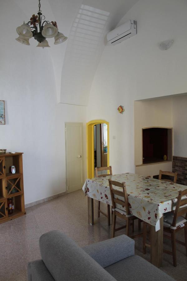 Marinella Vila Campi Salentina Exterior foto
